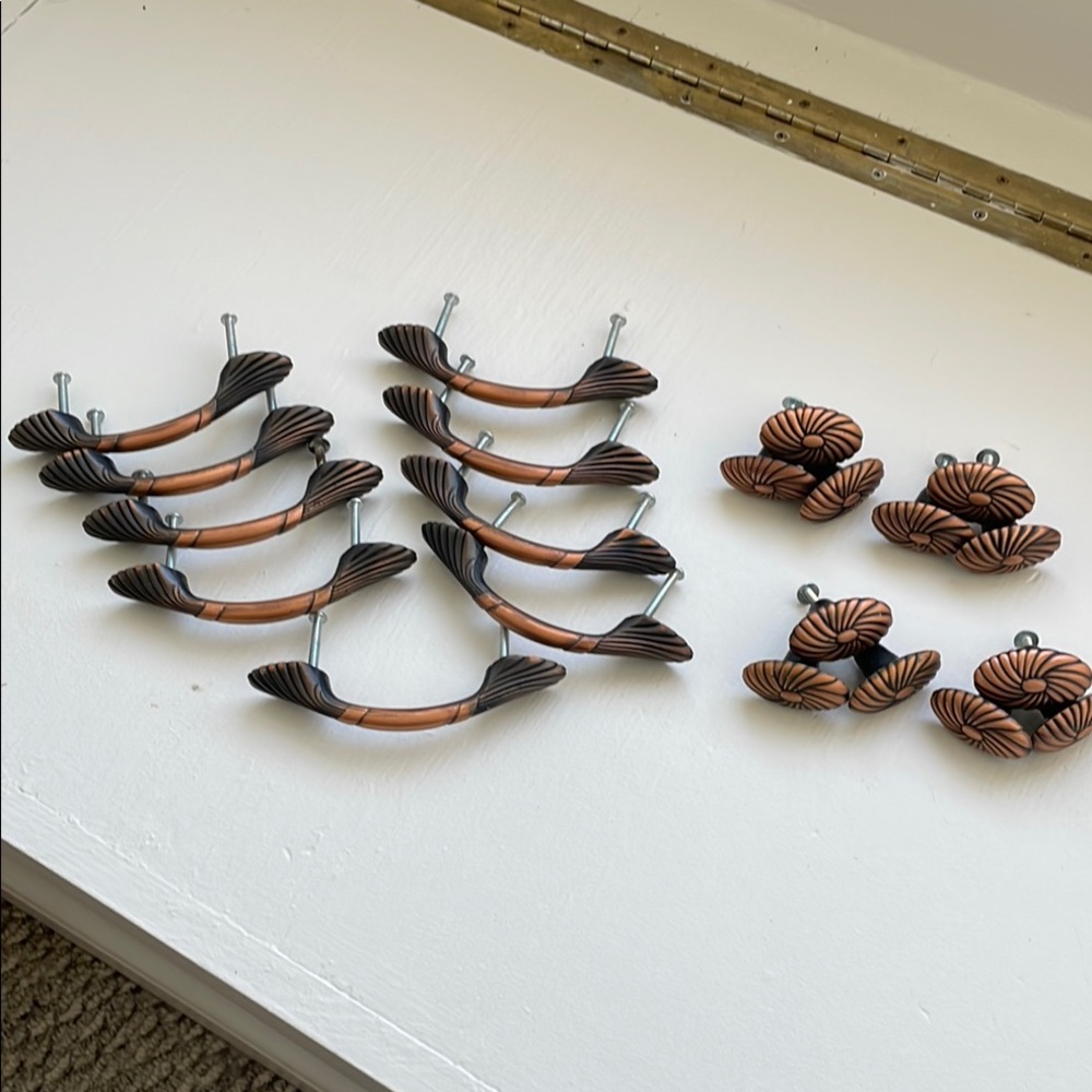 Copper and Black Decorative Hardware Set with Vintage-Inspired Design